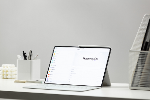 华为擎云C9商用平板亮相数博会，13.2英寸OLED屏重塑生产力边界