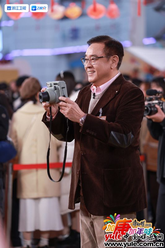 康师傅饮品《加康加年味》解锁新式市集玩法，无限家族变身庙会NPC体验摆摊乐趣