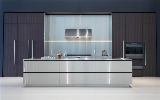 不锈钢定制家居开启空间美学新篇章，设计与工艺深度融合