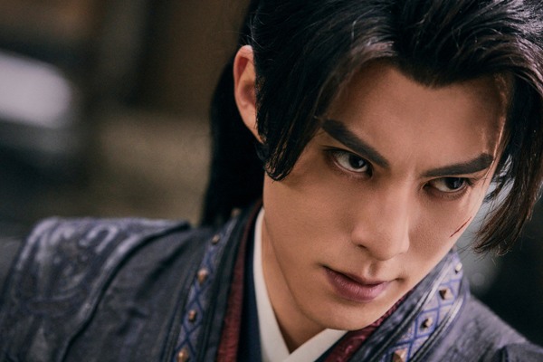 王鹤棣《大奉打更人》开播热度爆棚，许七安成现象级角色