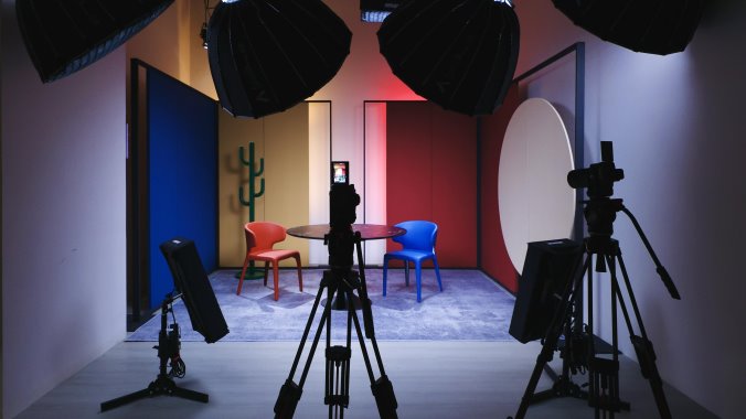 “佳直播”携手爱奇艺打造明星感4K超高清直播间，助力内容电商激活商业价值