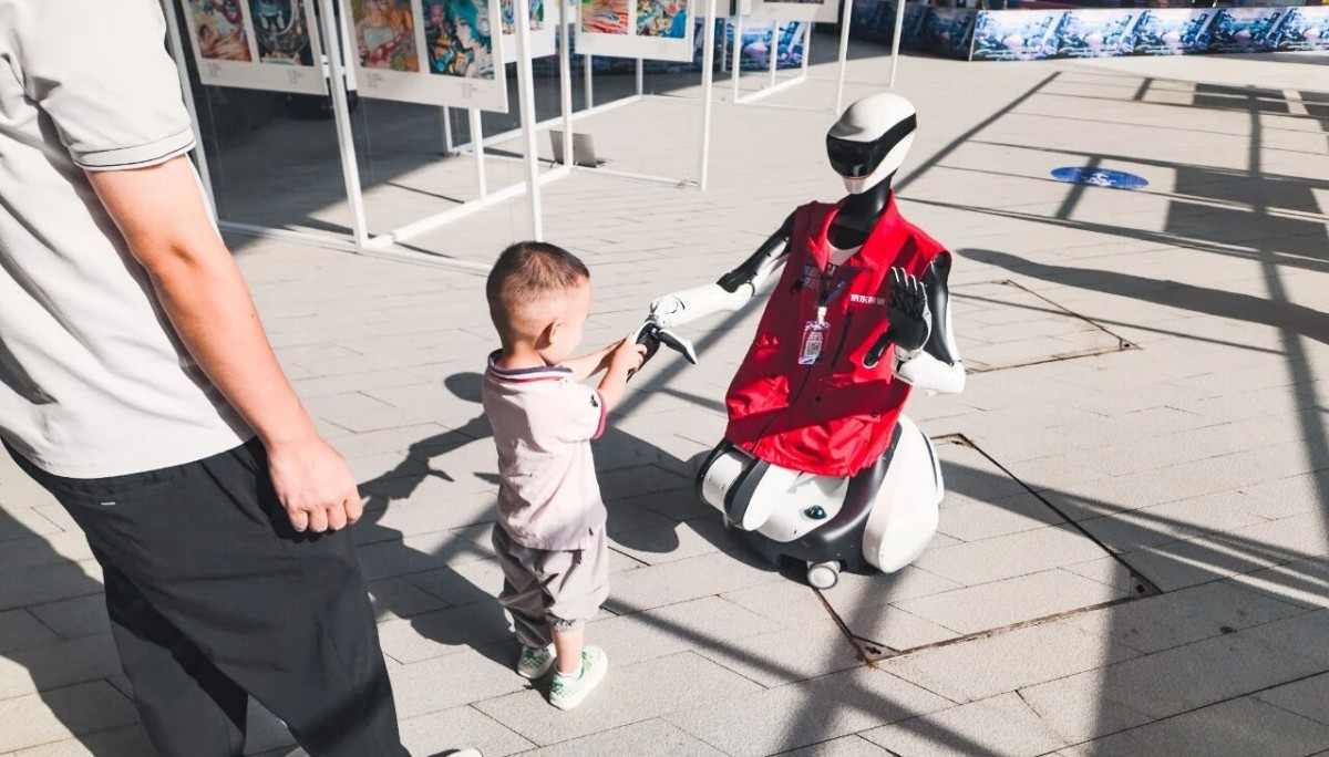 银河科幻大会智能机器人助高效参展体验
