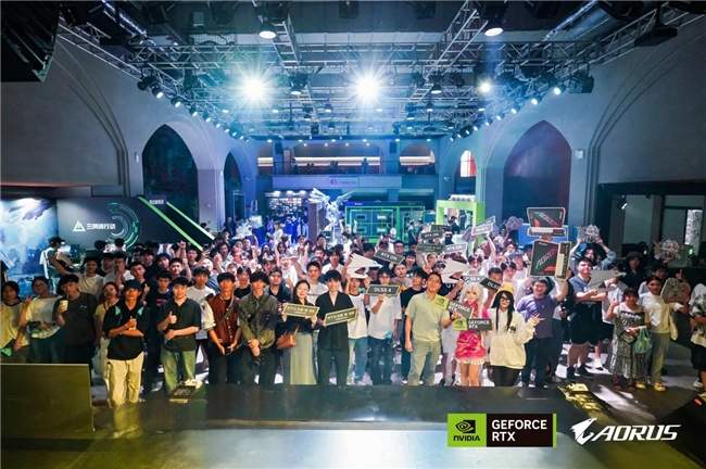 RTX 50显卡技术革新玩家沉浸式体验