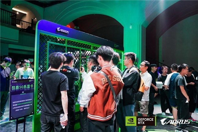 RTX 50显卡技术革新玩家沉浸式体验
