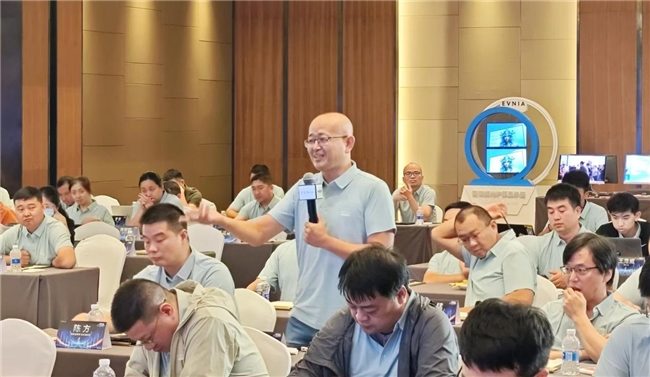 飞利浦显示器2025战略发布 奏响AI与渠道共赢新乐章