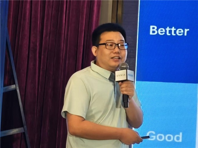 飞利浦显示器2025战略发布 奏响AI与渠道共赢新乐章