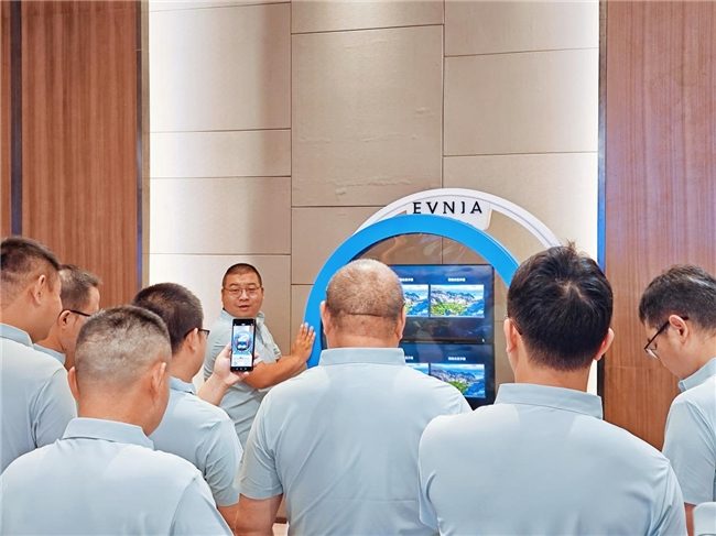 飞利浦显示器2025战略发布 奏响AI与渠道共赢新乐章