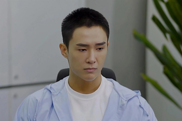 新加坡奇幻剧《带剑女孩》双面人生角色引热议