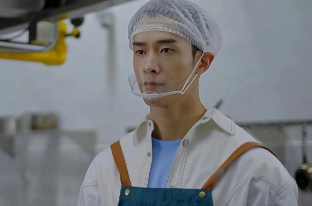 新加坡奇幻剧《带剑女孩》双面人生角色引热议