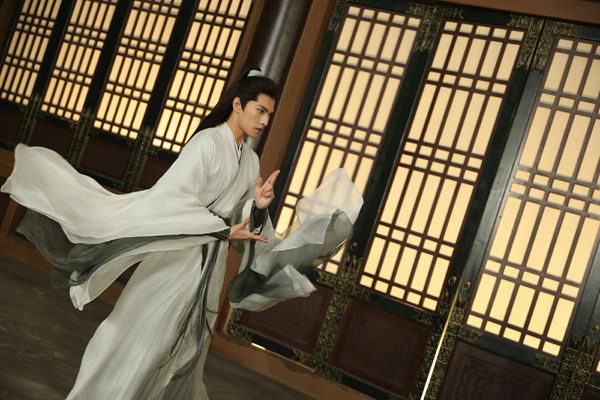 杨洋《凡人修仙传》数据持续领跑 韩立越皇对决引爆口碑