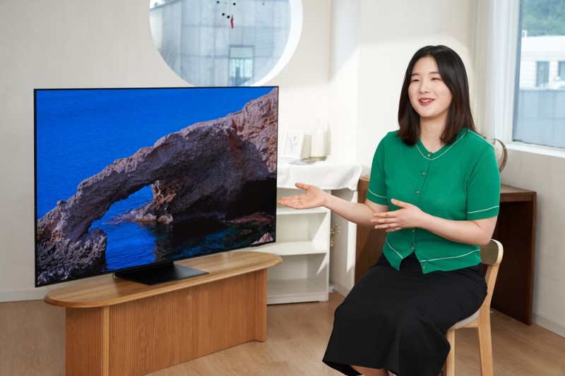 OLED电视画质升级：防眩光与AI技术提升沉浸感
