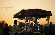 伊斯坦布尔·黄昏的集市