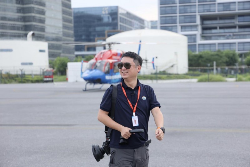 乐其创新SmallRig打造在场访谈栏目，对话中国空对空摄影先行者超侧卫