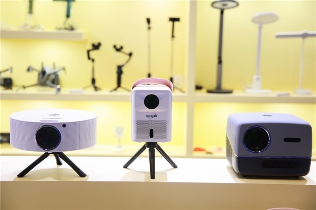 AI赋能，场景智变：第16届深圳国际移动电子展引领场景化消费新浪潮