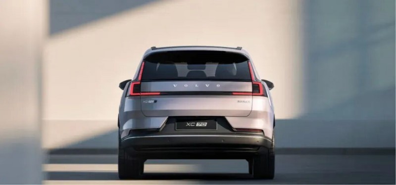 沃尔沃销量持续攀升，全新XC70上市为新能源豪华SUV注入新动能