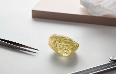 戴比尔斯看货会：小颗粒天然钻石供大于求，行业变局将至