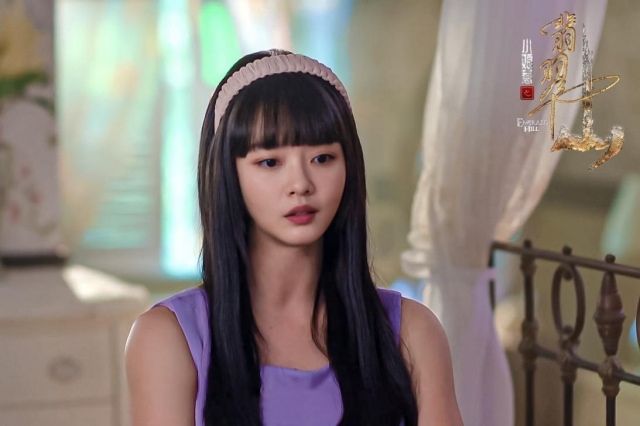 《小娘惹之翡翠山》恶女张安娜：黑暗中盛开的复仇玫瑰