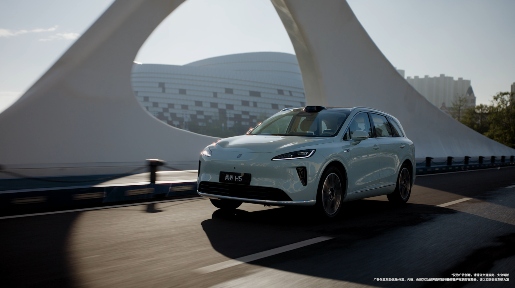 智能车载语音助手升级，打造自然交互出行体验