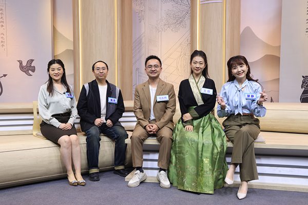 《西游记》教学新视角:教师团队点燃文化传承火花 《西游记》教学新视角:教师团队点燃文化传承火花