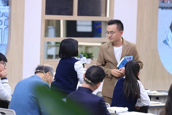 《西游记》教学新视角:教师团队点燃文化传承火花 《西游记》教学新视角:教师团队点燃文化传承火花