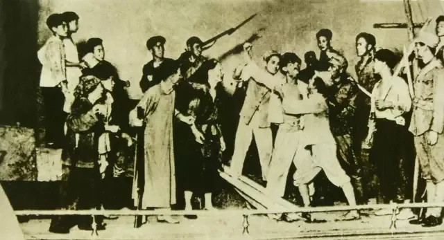 文化抗战的壮丽史诗：文艺作品如何凝聚民族力量