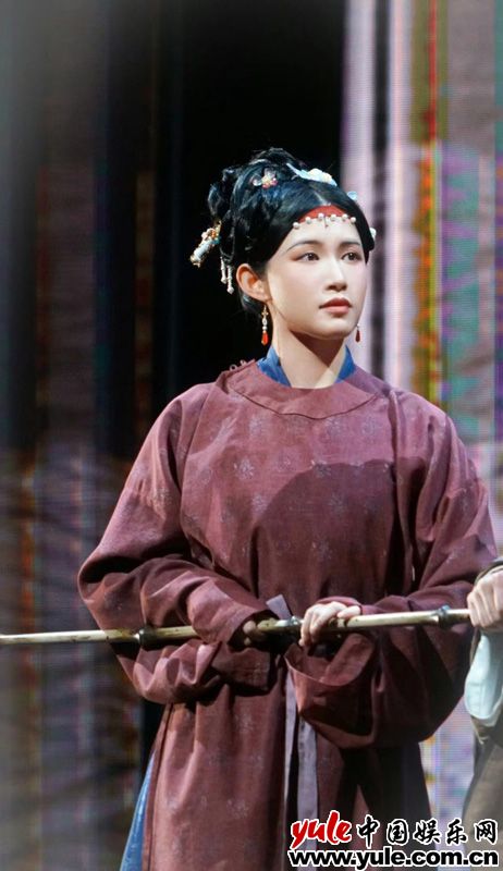 话剧《苏堤春晓》北京首演，辛柏青苏青演绎苏轼传奇人生