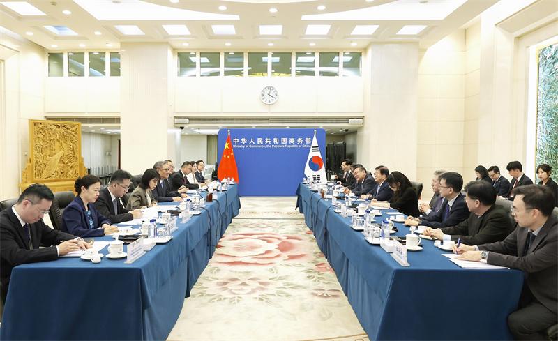 中韩经贸合作深化：维护供应链稳定与推进自贸协定谈判