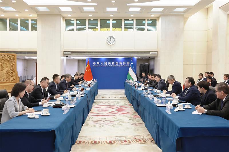 中乌深化经贸合作，支持乌兹别克斯坦加入世贸组织